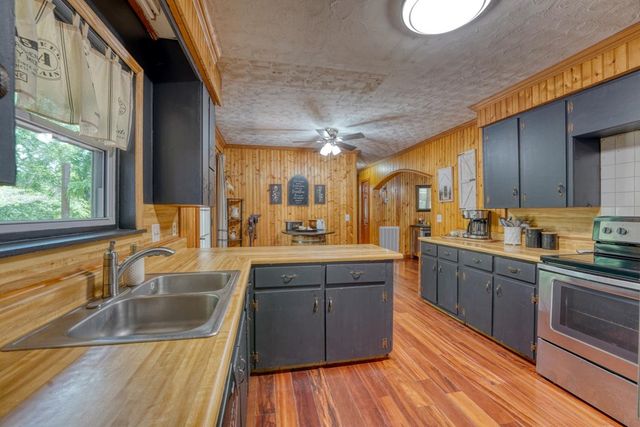 383 Sunrise Street, Murphy, NC 28906
