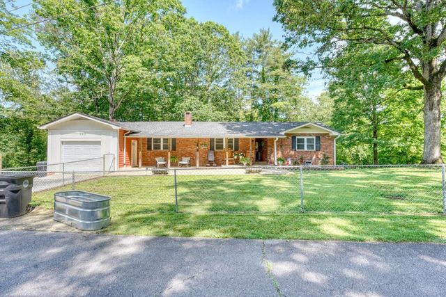 383 Sunrise Street, Murphy, NC 28906