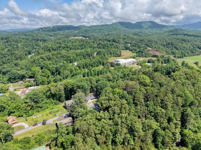 383 Sunrise Street, Murphy, NC 28906