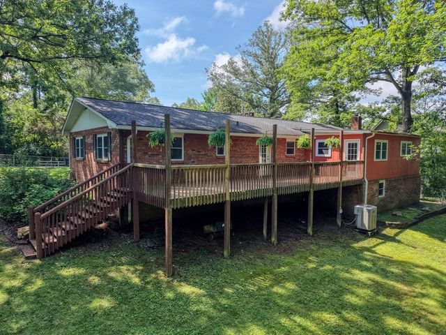 383 Sunrise Street, Murphy, NC 28906