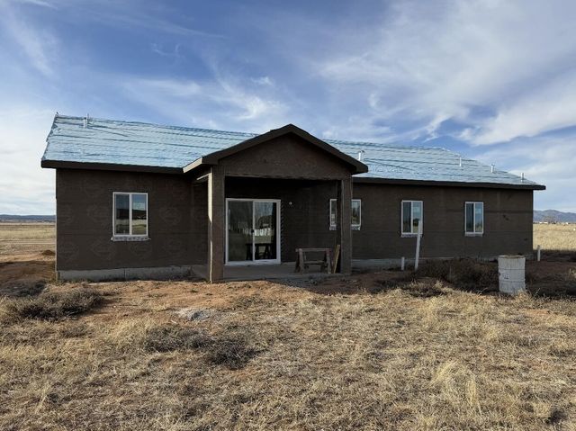 37 Lobo Drive, Moriarty, NM 87035
