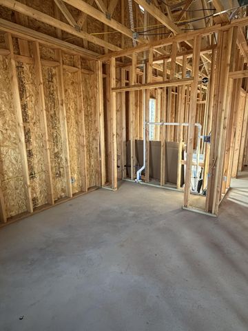 37 Lobo Drive, Moriarty, NM 87035