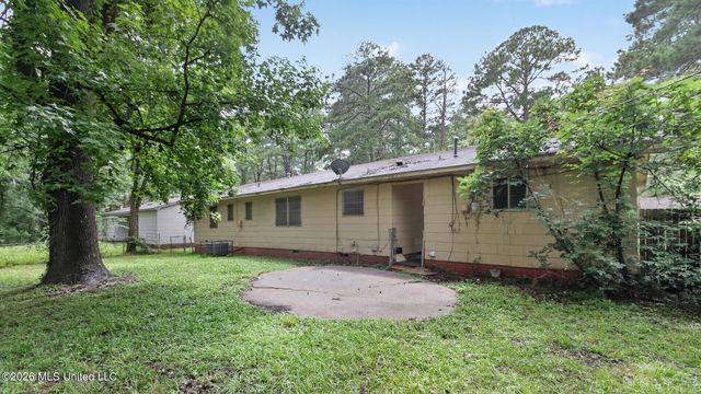 1936 Ventura Drive, Jackson, MS 39204