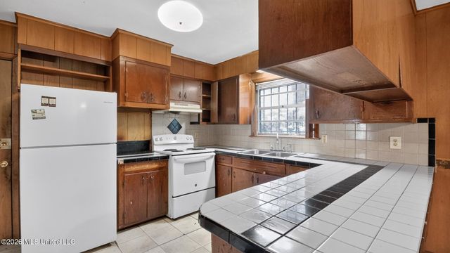 1936 Ventura Drive, Jackson, MS 39204