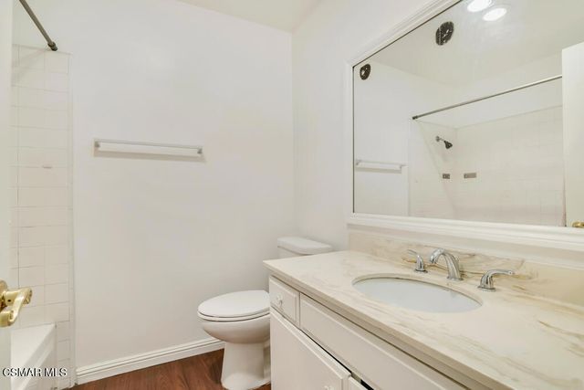 8021 Canby Avenue 3, Reseda, CA 91335