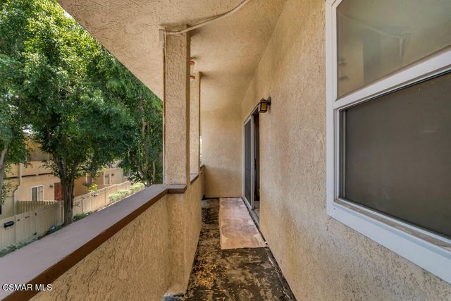 8021 Canby Avenue 3, Reseda, CA 91335