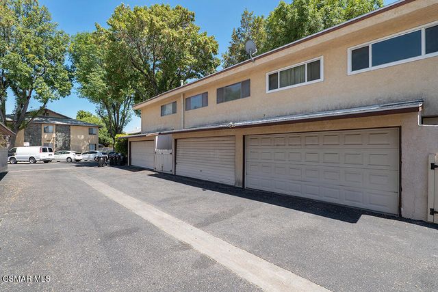 8021 Canby Avenue 3, Reseda, CA 91335