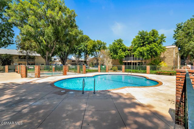 8021 Canby Avenue 3, Reseda, CA 91335