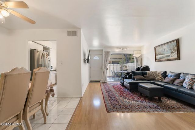 8021 Canby Avenue 3, Reseda, CA 91335