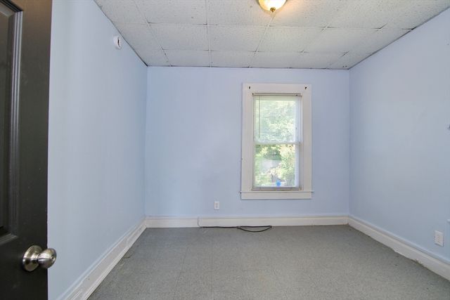 425 Taylor St 2, Springfield, MA 01105