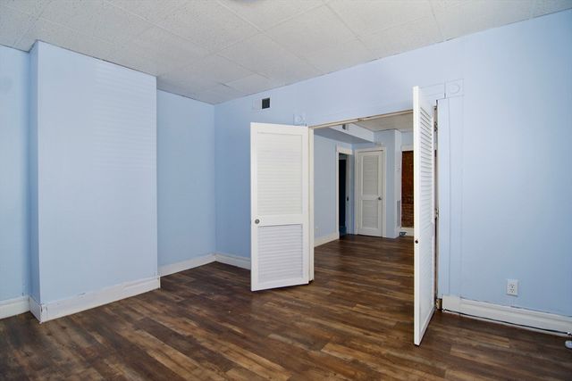 425 Taylor St 2, Springfield, MA 01105