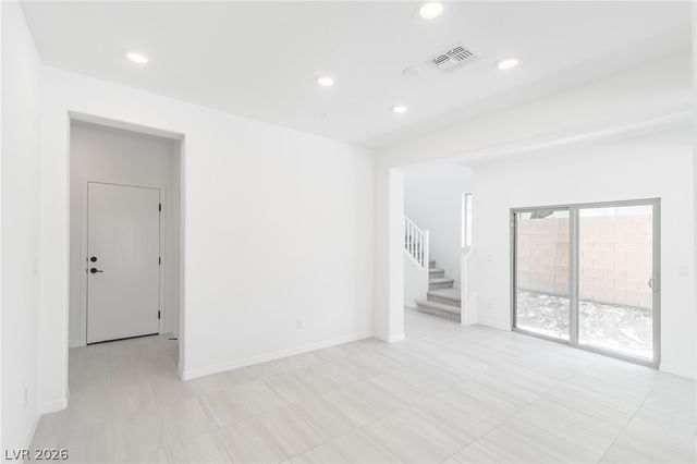 6846 West Ford Avenue, Las Vegas, NV 89139