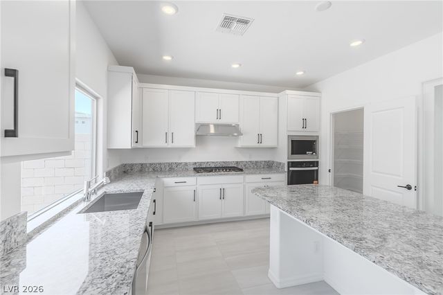 6846 West Ford Avenue, Las Vegas, NV 89139