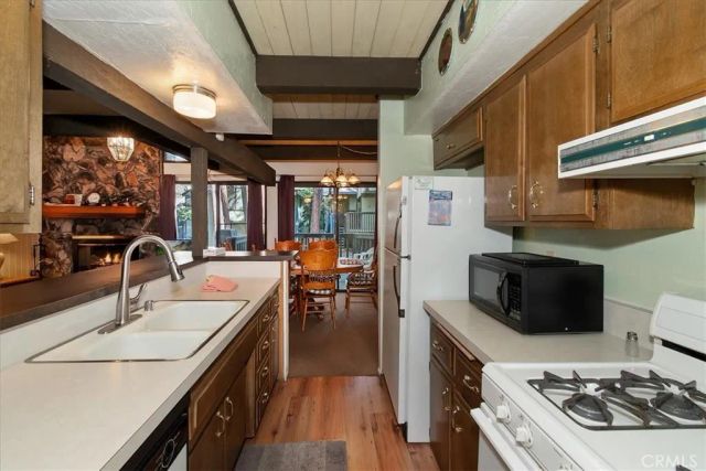 41935 Switzerland 52, Big Bear Lake, CA 92315