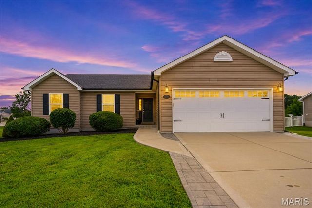 10 Gracie Claire Court, Moscow Mills, MO 63362