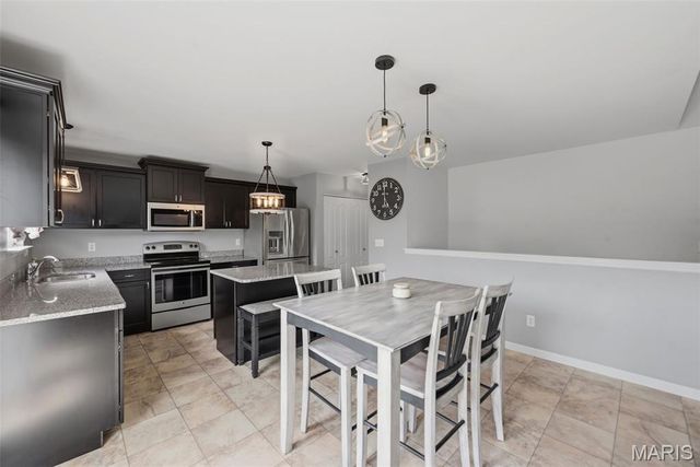 10 Gracie Claire Court, Moscow Mills, MO 63362