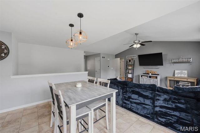 10 Gracie Claire Court, Moscow Mills, MO 63362