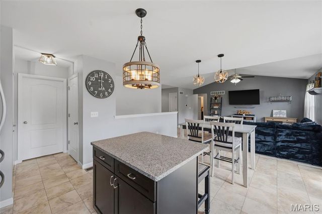 10 Gracie Claire Court, Moscow Mills, MO 63362