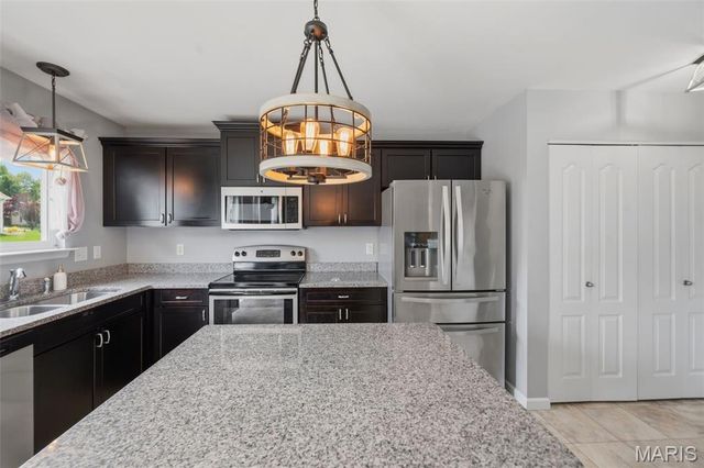 10 Gracie Claire Court, Moscow Mills, MO 63362