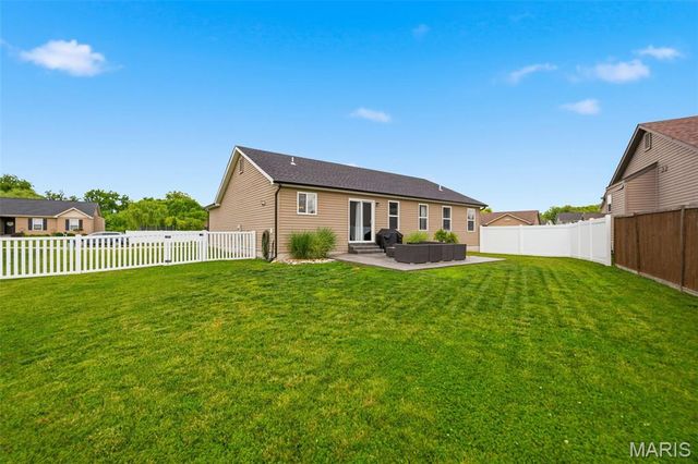 10 Gracie Claire Court, Moscow Mills, MO 63362
