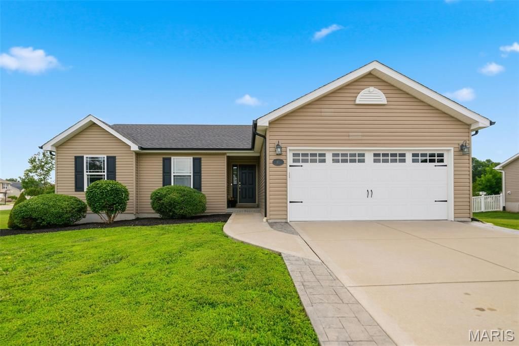 10 Gracie Claire Court, Moscow Mills, MO 63362