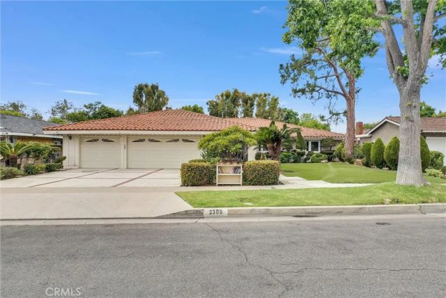 2308 N Lowell Lane, Santa Ana, CA 92706