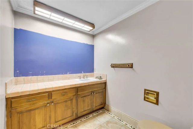 2308 N Lowell Lane, Santa Ana, CA 92706