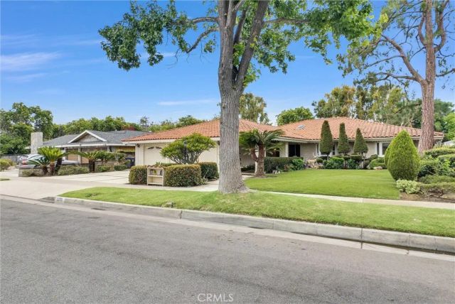 2308 N Lowell Lane, Santa Ana, CA 92706