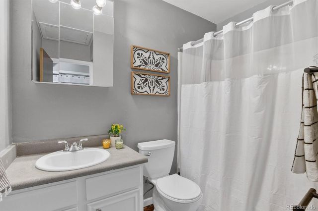 1257 S Dillon Way, Aurora, CO 80012