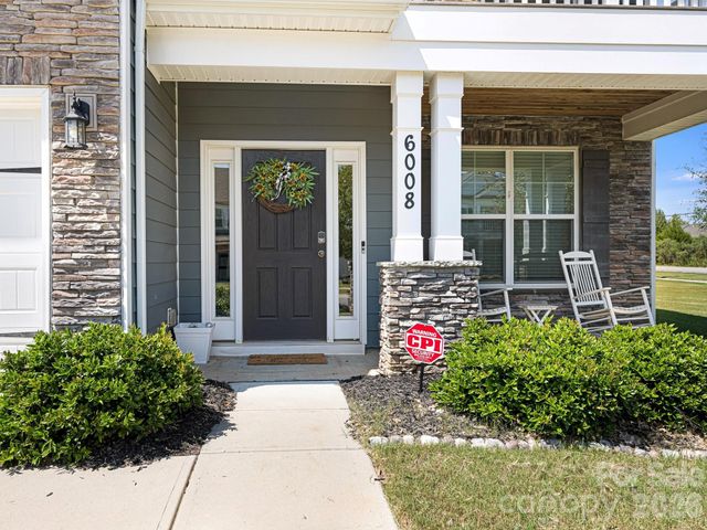 6008 Hampstead Pond Lane, Matthews, NC 28105