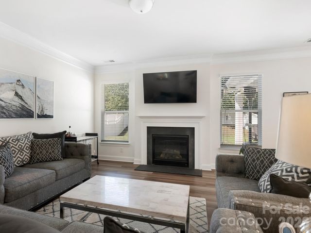 6008 Hampstead Pond Lane, Matthews, NC 28105