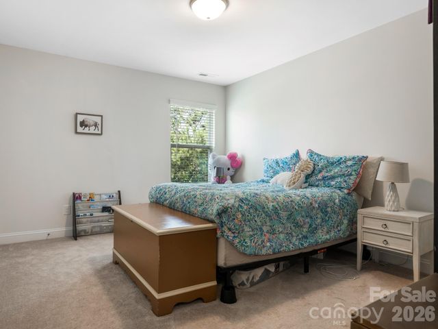 6008 Hampstead Pond Lane, Matthews, NC 28105