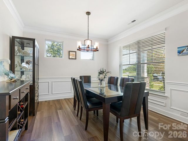 6008 Hampstead Pond Lane, Matthews, NC 28105