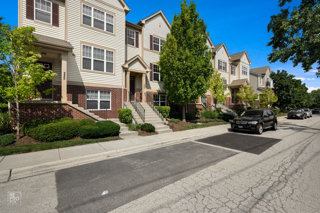220 Laurel Avenue, Des Plaines, IL 60016