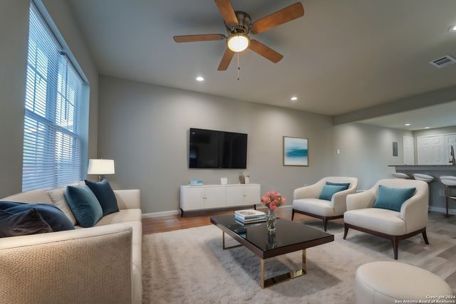 825 Fitch, San Antonio, TX 78214