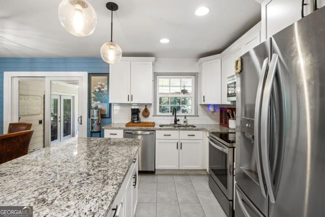 3202 Highland Drive SE, Smyrna, GA 30080