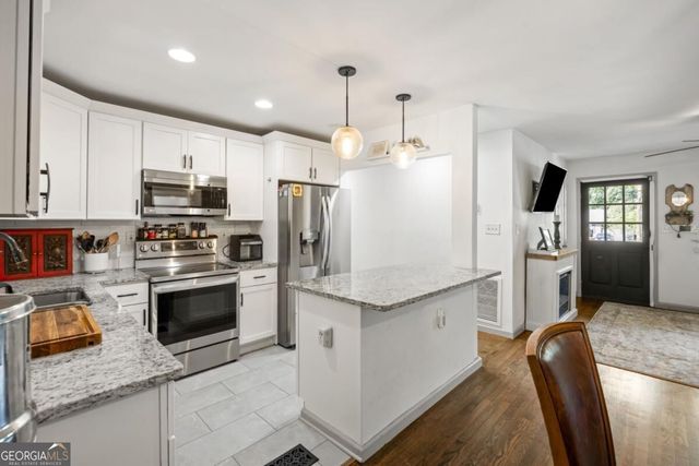 3202 Highland Drive SE, Smyrna, GA 30080
