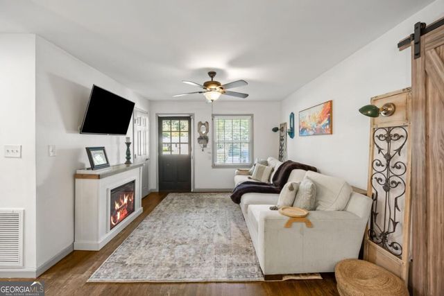 3202 Highland Drive SE, Smyrna, GA 30080
