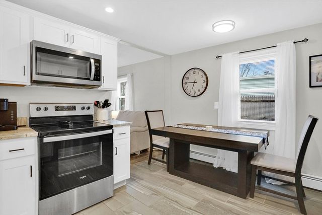 130 Fieldston St, Springfield, MA 01119