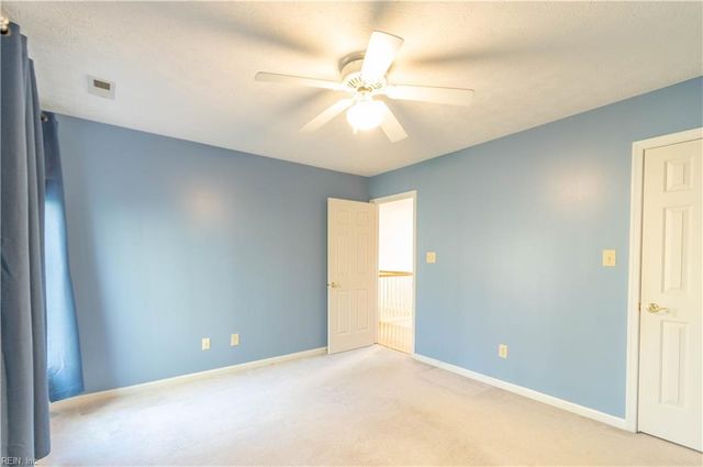 217 Pasture LN, Yorktown, VA 23693