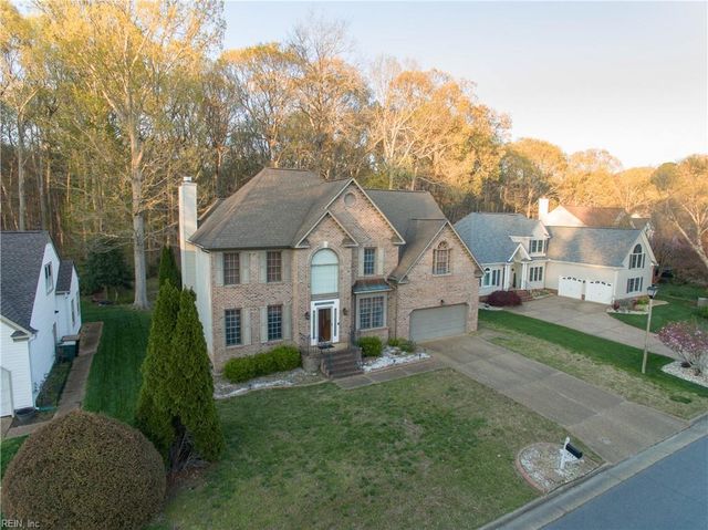 217 Pasture LN, Yorktown, VA 23693