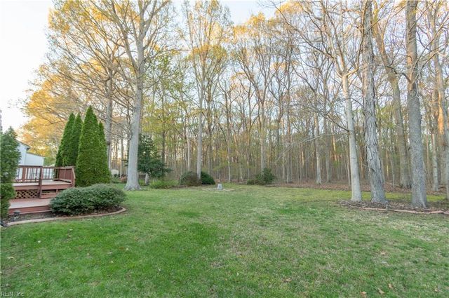 217 Pasture LN, Yorktown, VA 23693