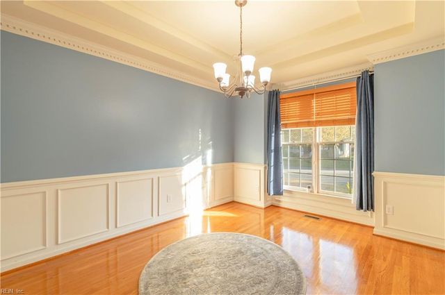 217 Pasture LN, Yorktown, VA 23693