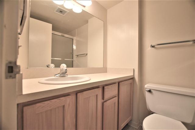 555 E William Street 22L, Ann Arbor, MI 48104