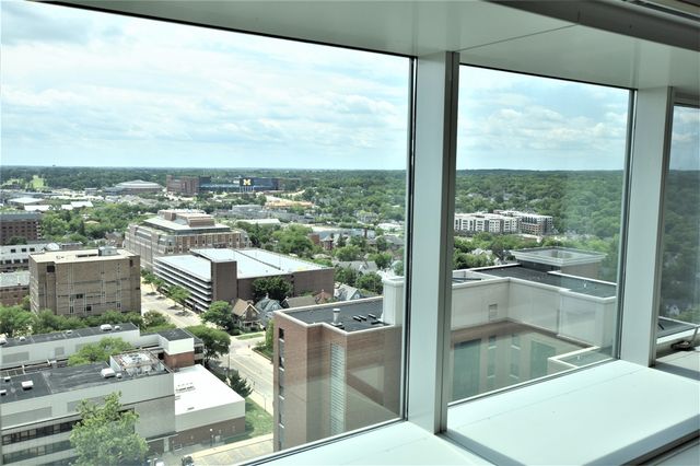 555 E William Street 22L, Ann Arbor, MI 48104