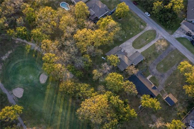 42 Sammy Snead Drive, Hilltop Lakes, TX 77871