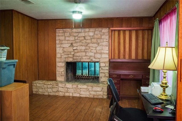 42 Sammy Snead Drive, Hilltop Lakes, TX 77871