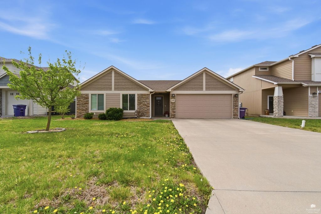 419 Northfield Road, Manhattan, KS 66502