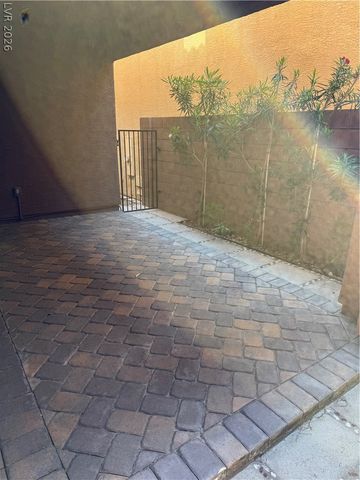 10581 Griffin Avenue, Las Vegas, NV 89129