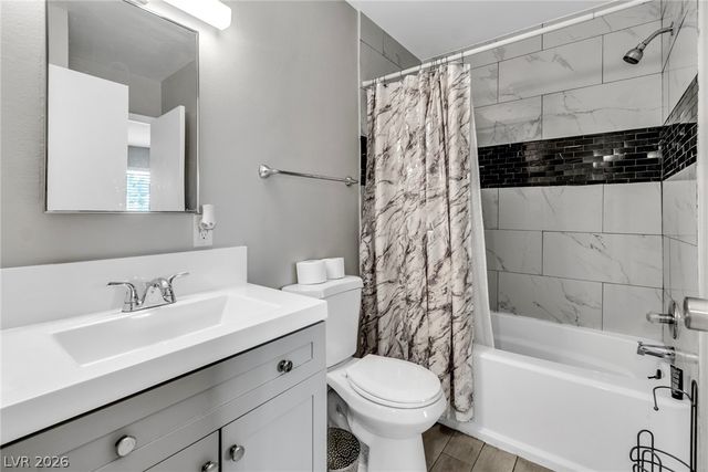 4770 Topaz Street 37, Las Vegas, NV 89121